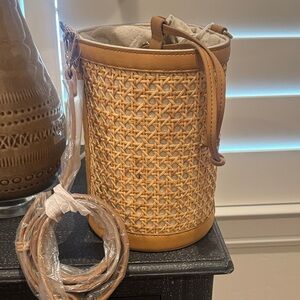 Tommy Bahama Tan Woven Bucket Bag